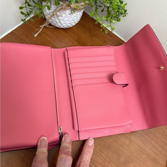 KATE SPADE Pink  Xbody Phone Purse Winni Wakefield Lane Wallet R/$199 EUC - Picture 7 of 10